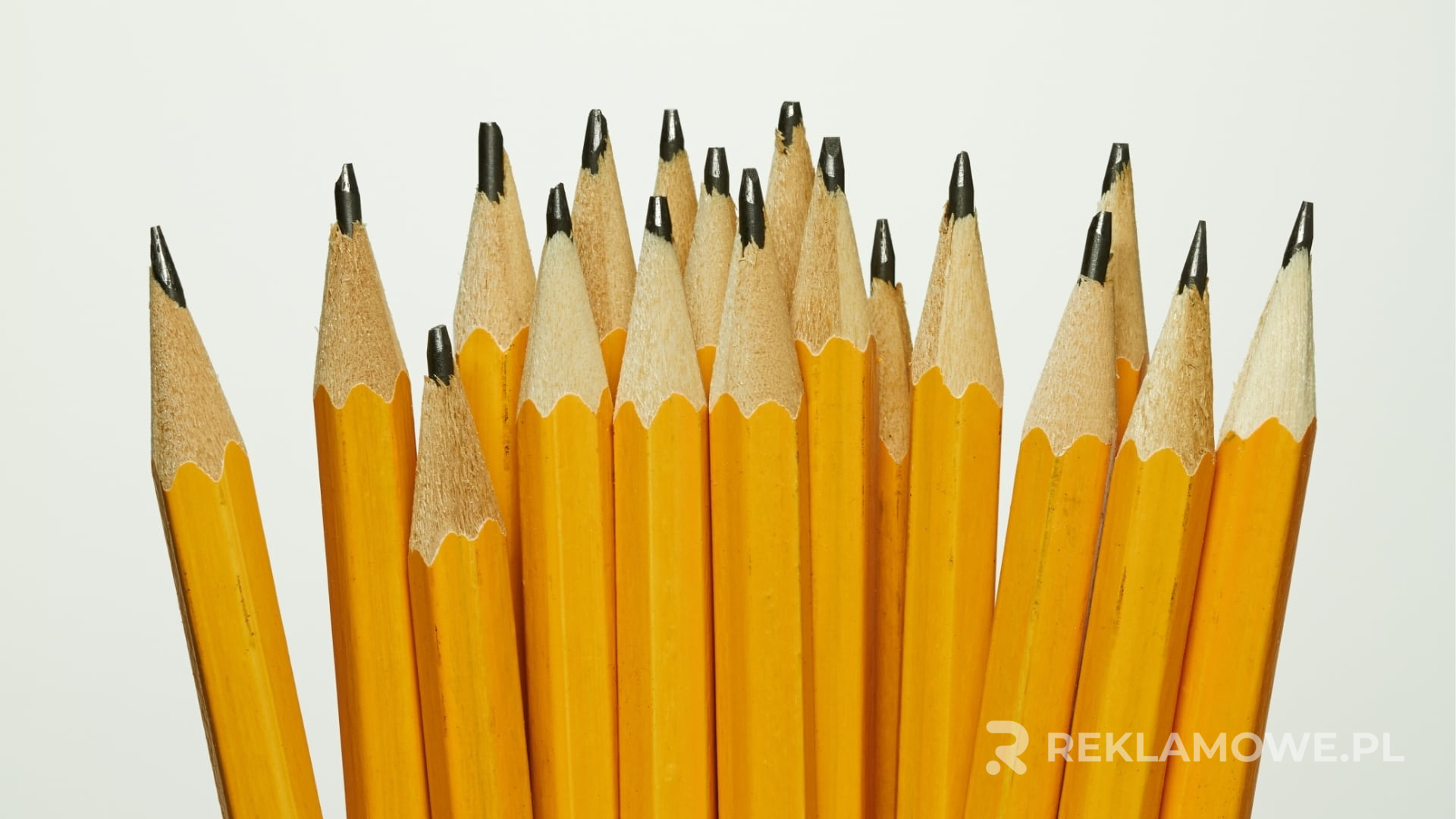 Zestaw różnokolorowych ołówków reklamowych