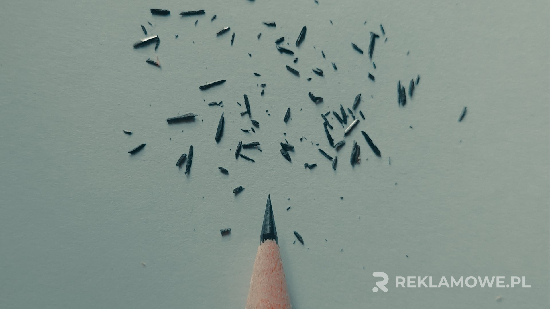 Kreatywne wykorzystanie ołówków reklamowych w strategiach marketingowych Zestaw kolorowych ołówków reklamowych